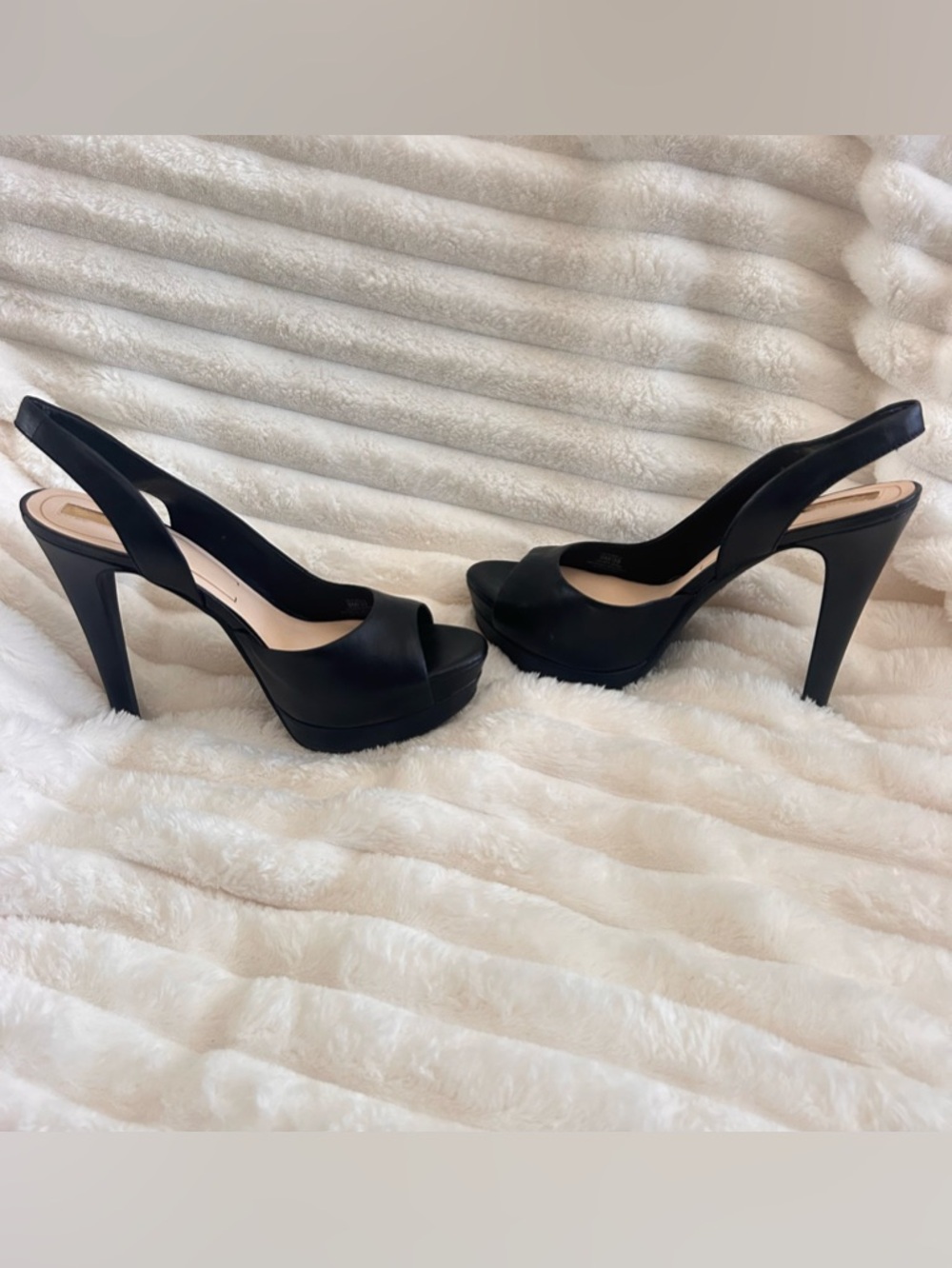 Jessica Simpson Classic Black Slingback Platform Heels open toe